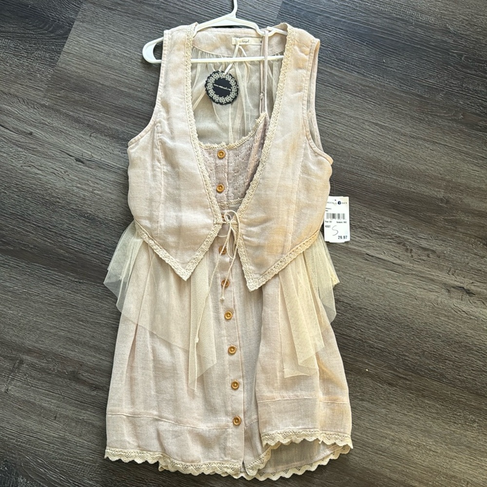 Hazel Sz Small Tank and Vest Top